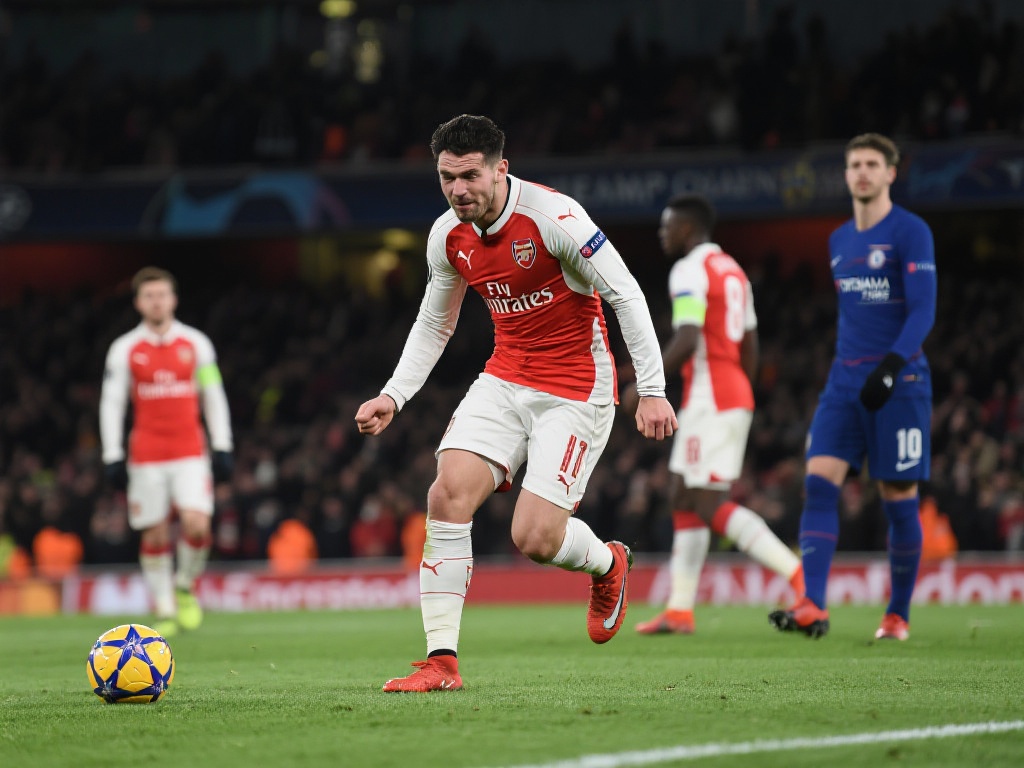 这种心理负担和外界压力并非杜撰。本赛季阿